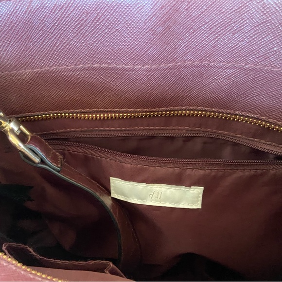 H&M Elegant Burgundy Leather Handbag - Picture 5 of 7